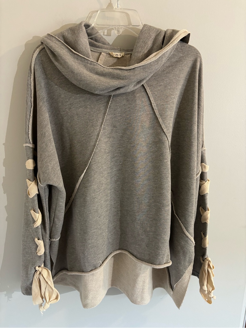 POL Women’s Gray Hooded Cowl Neck Sweatshirt Cream Lace Up Sleeve Size L